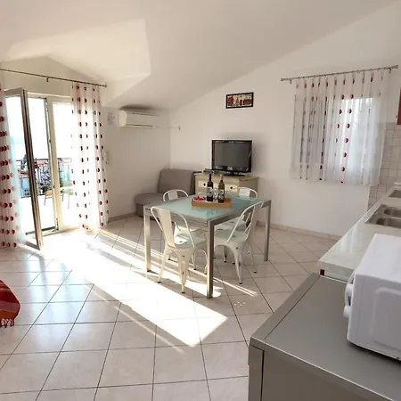 Kuzmanic Διαμέρισμα