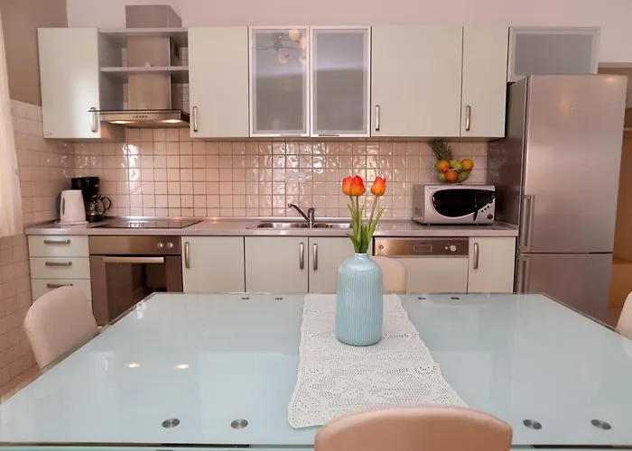 Kuzmanic * 特罗吉尔